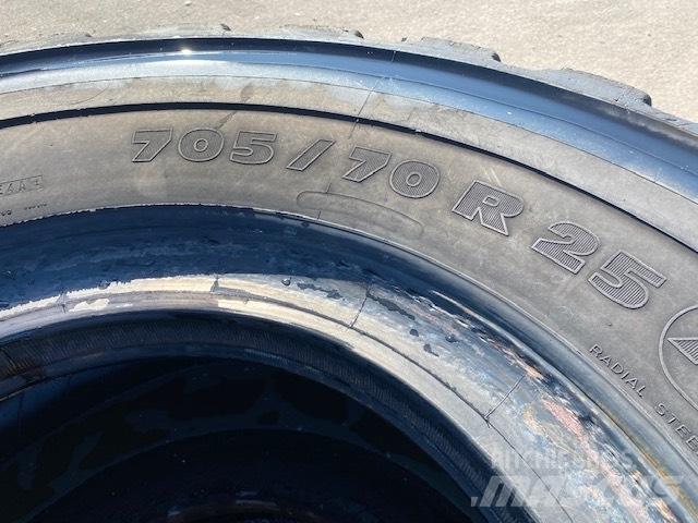 Michelin 705/70 R25 Gumiabroncsok, kerekek és felnik