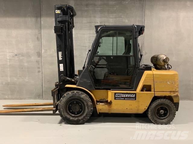 CAT GP45K-400ZT Gázüzemű targoncák