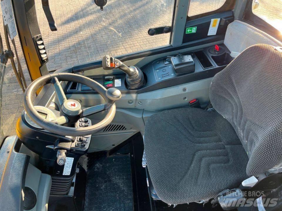 Wacker Neuson WL44 Gumikerekes homlokrakodók