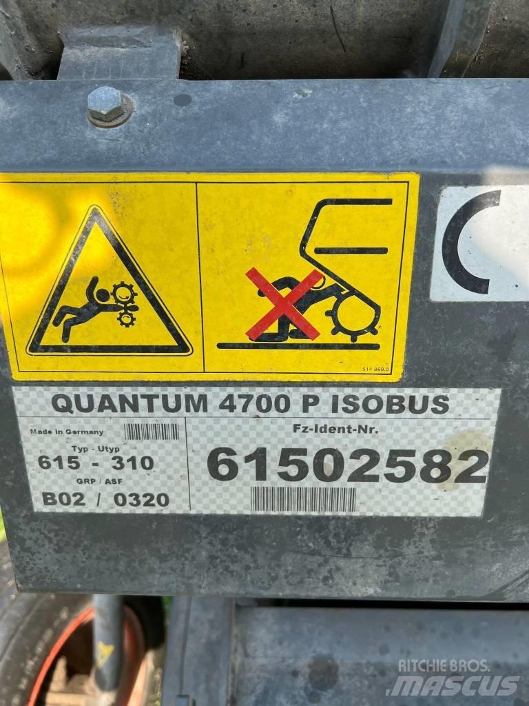 CLAAS Quantum 4700 P Önrakodó pótkocsik
