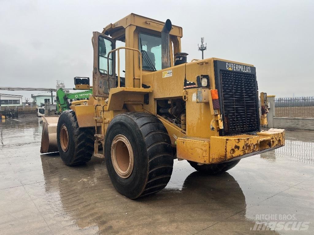 CAT 950 F Gumikerekes homlokrakodók