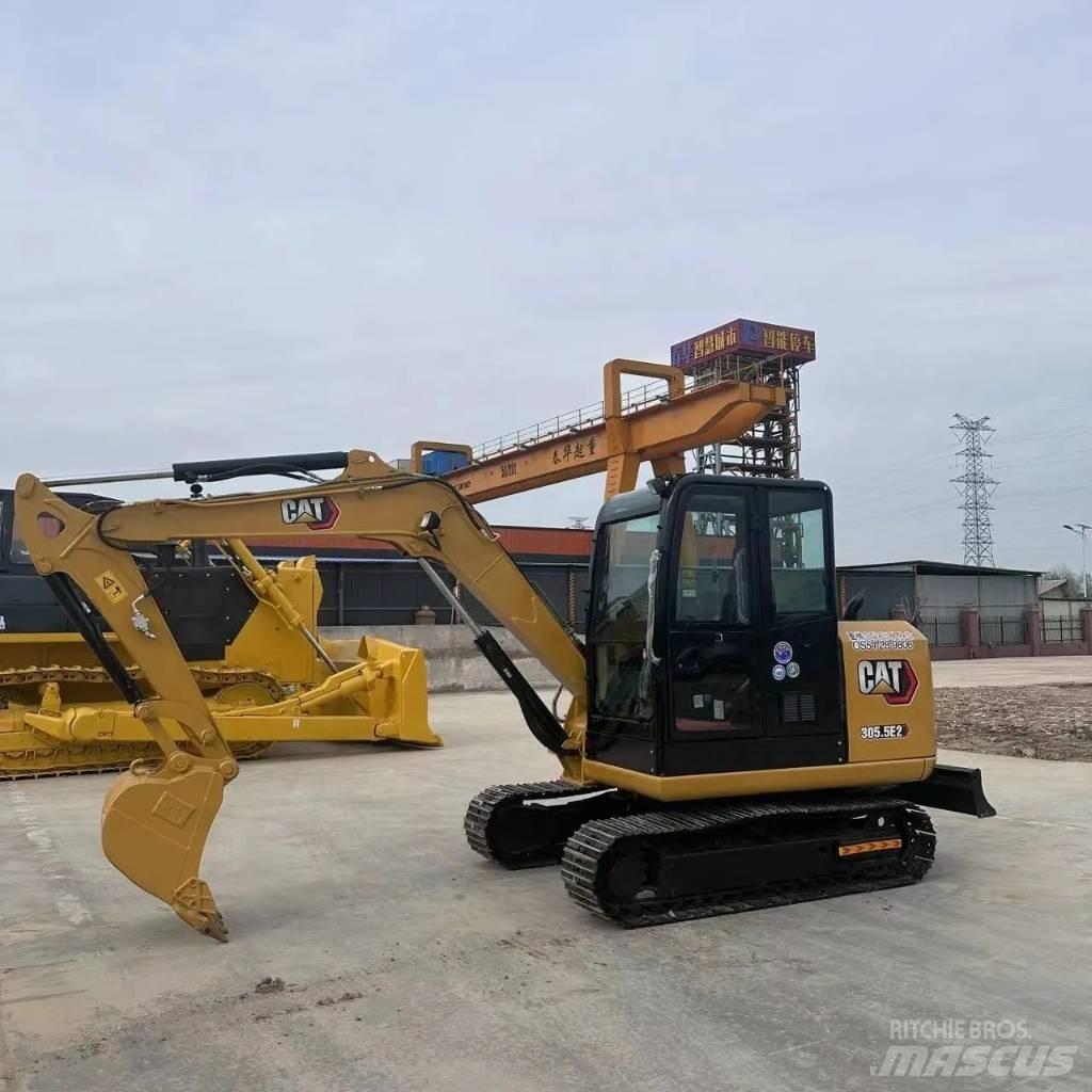CAT 305.5 Mini kotrók < 7t