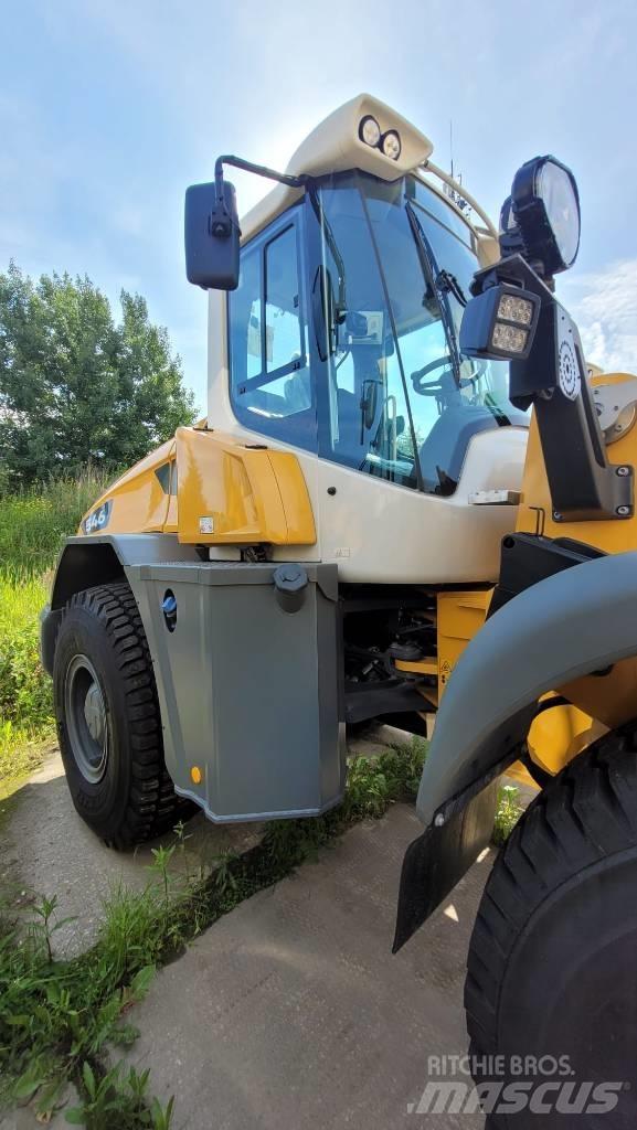 Liebherr L546 Gumikerekes homlokrakodók