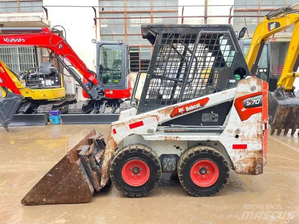 Bobcat S 70 Kompaktrakodók