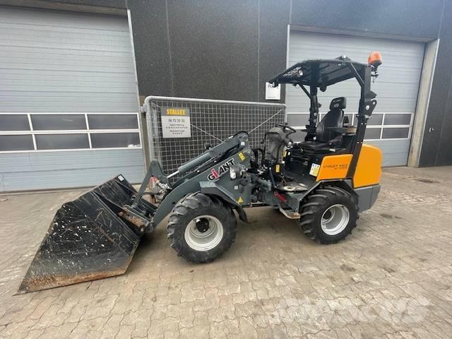 GiANT V452T X-TRA HD Mini homlokrakodók