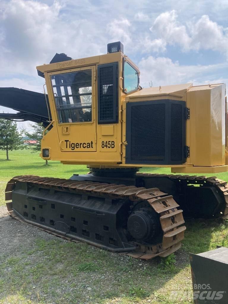 Tigercat 845B Betakarítók
