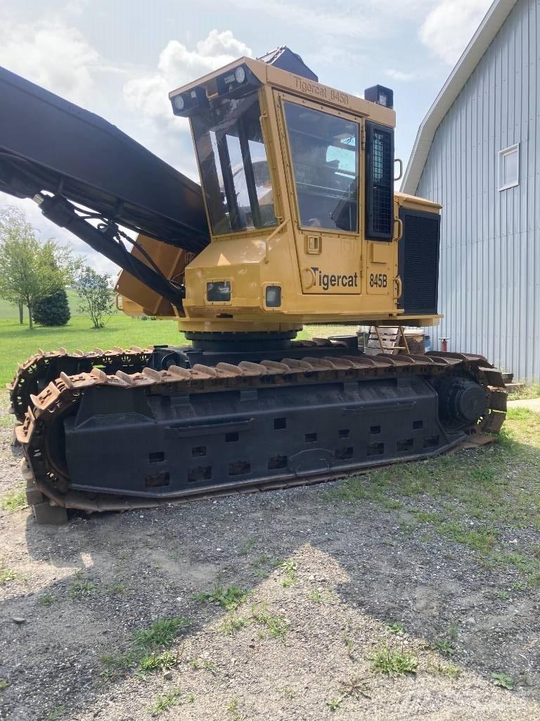 Tigercat 845B Betakarítók
