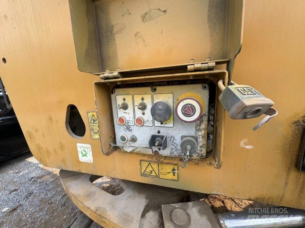 CAT PM 200 Aszfalt marók