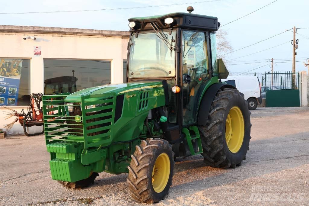 John Deere 5090 GN Traktorok