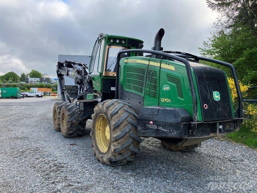 John Deere 1270G Betakarítók