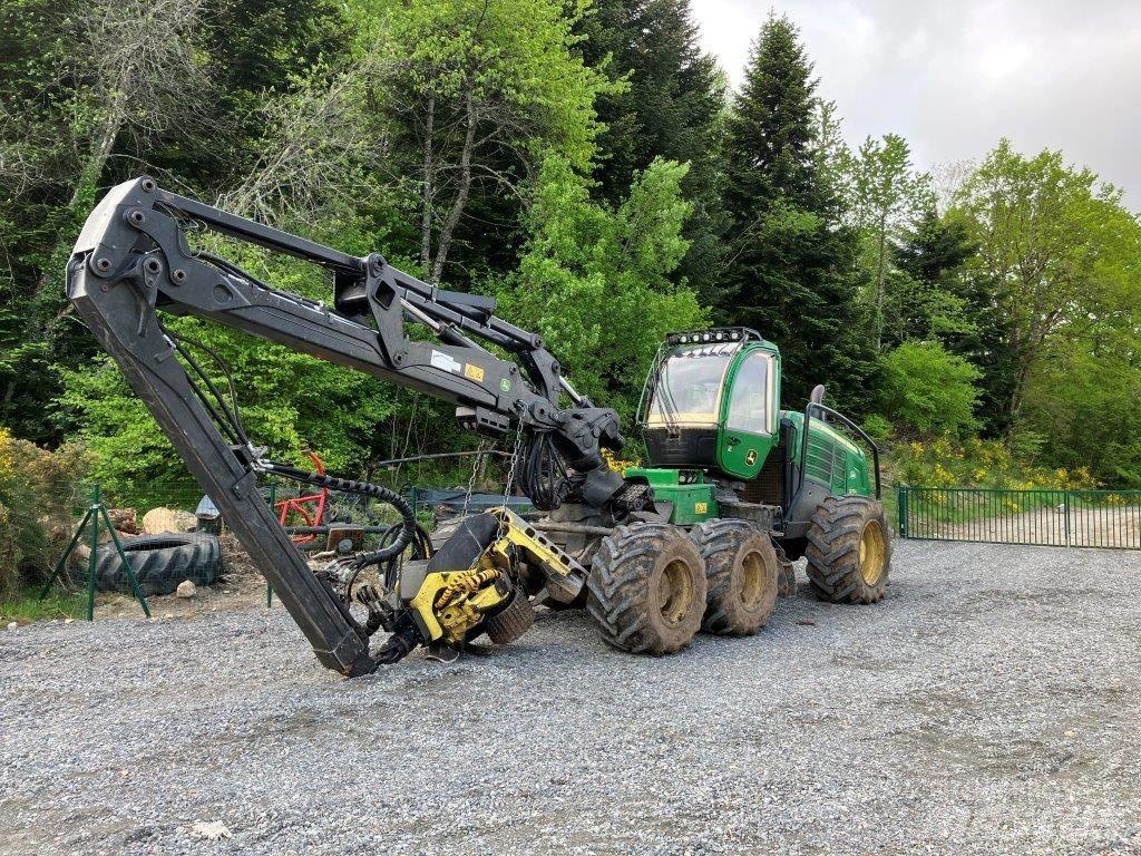 John Deere 1270G Betakarítók