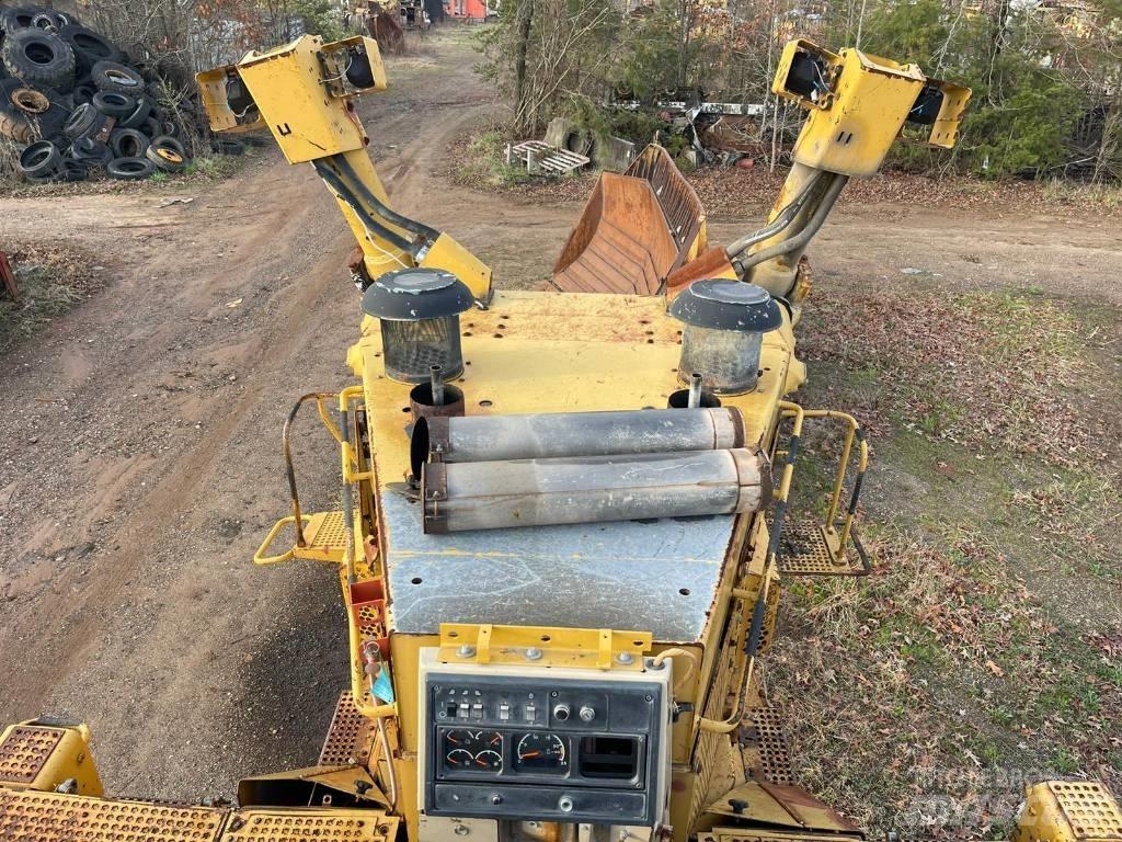 CAT D 11 R lánctalpas dózerek