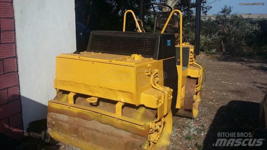 Bomag 120 Ikerdobos hengerek