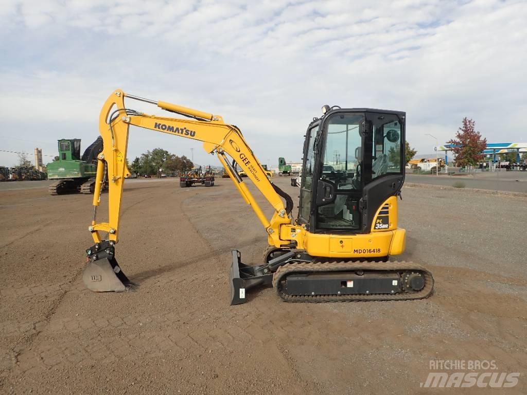 Komatsu PC35MR-5 Mini kotrók < 7t