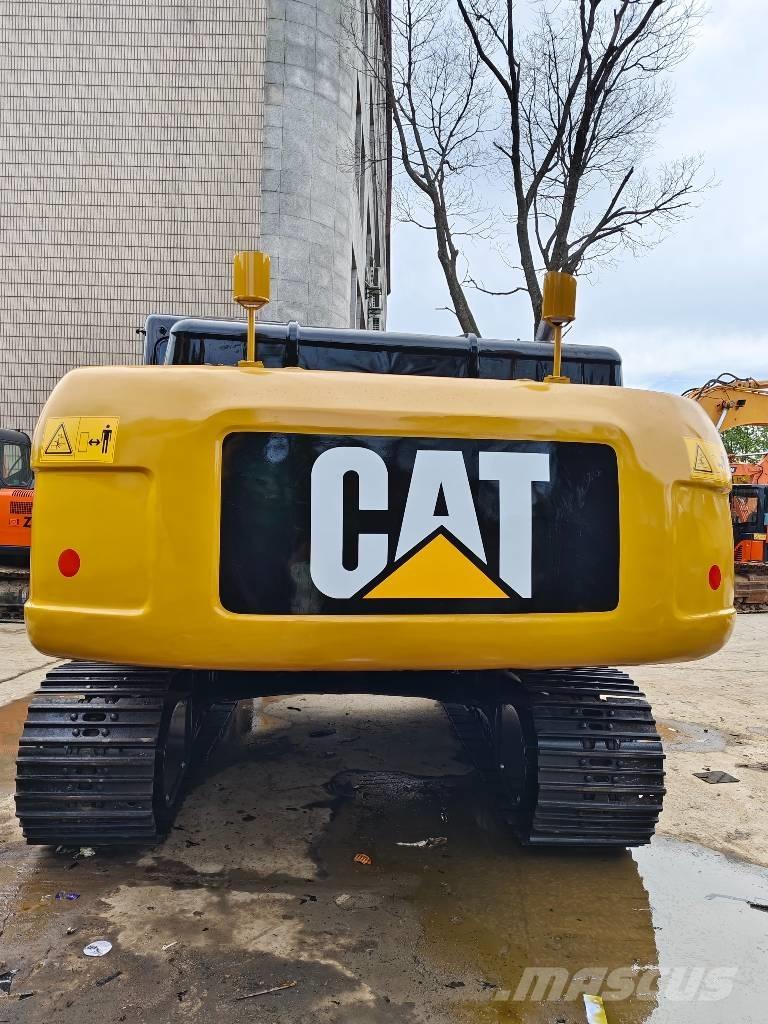 CAT 330D2L Lánctalpas kotrók