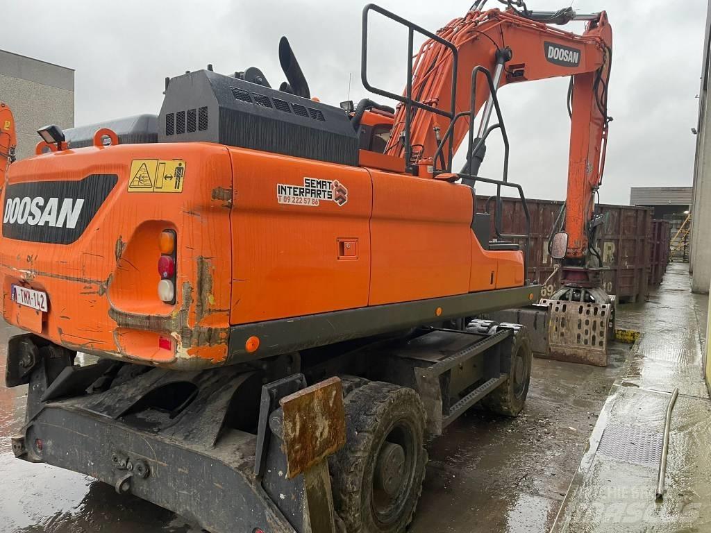 Doosan DX 210 W - 5 Gumikerekes kotrók
