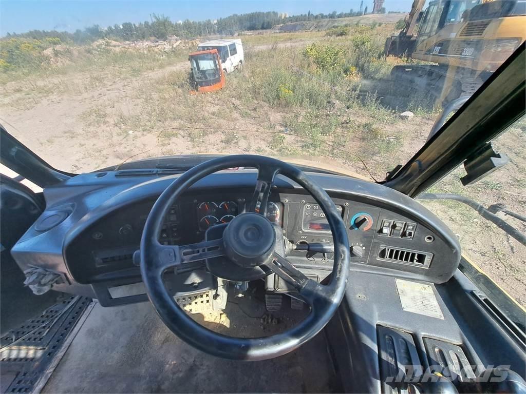 CAT 730 Fülkés alváz