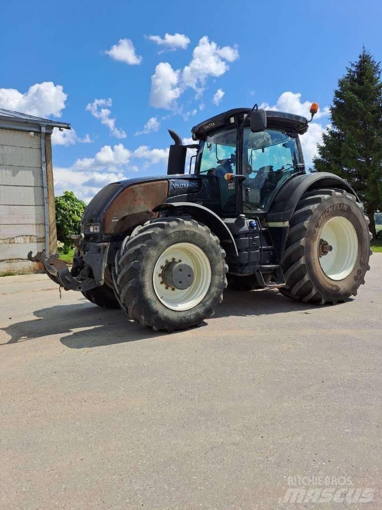 Valtra S 353 Traktorok