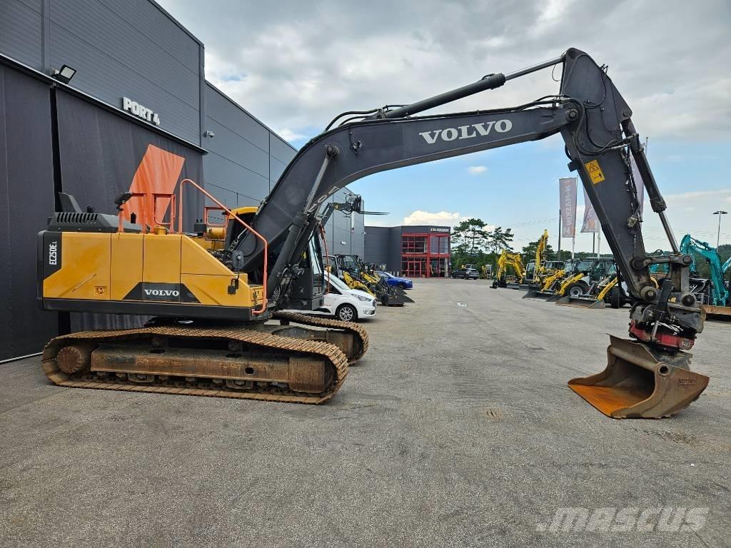 Volvo EC 250 EL Lánctalpas kotrók