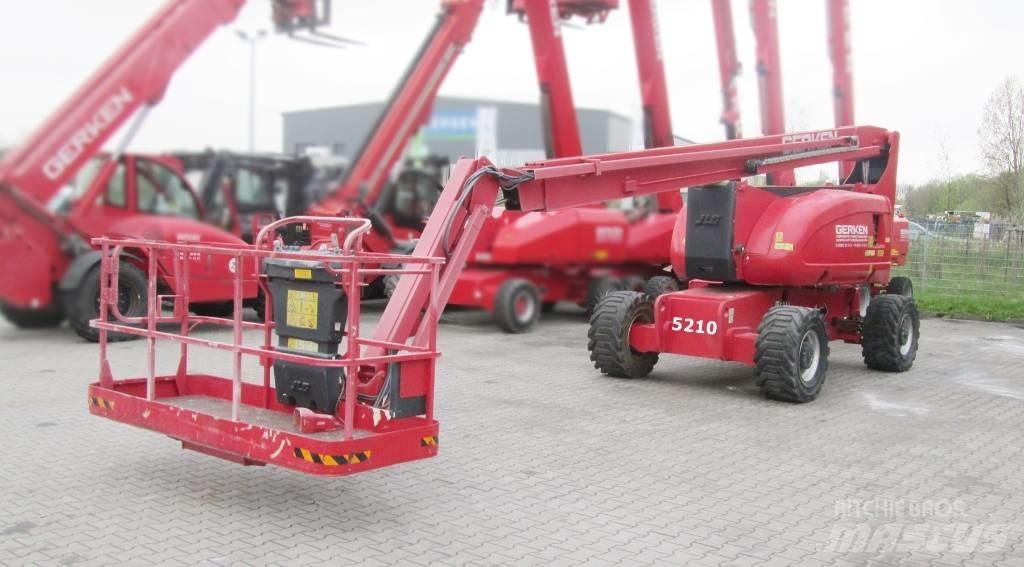 JLG 800 AJ Karos emelők