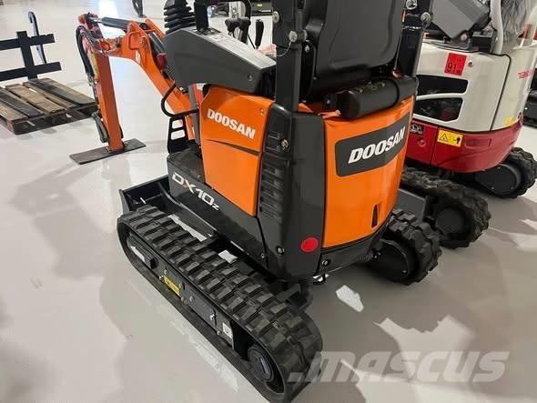 Doosan DX 10 Z Mini kotrók < 7t