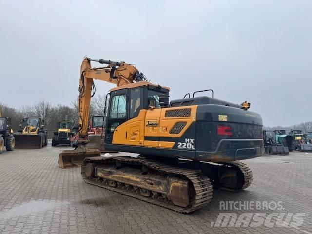 Hyundai HX 220 L Lánctalpas kotrók