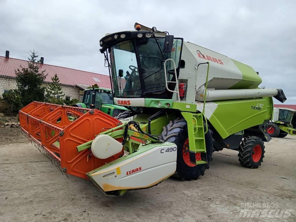 CLAAS Tucano 340 Kombájnok