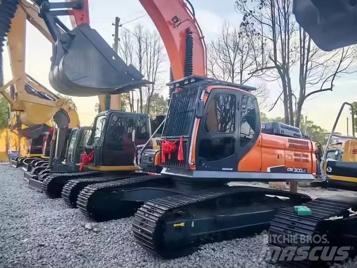 Doosan DH300 Lánctalpas kotrók