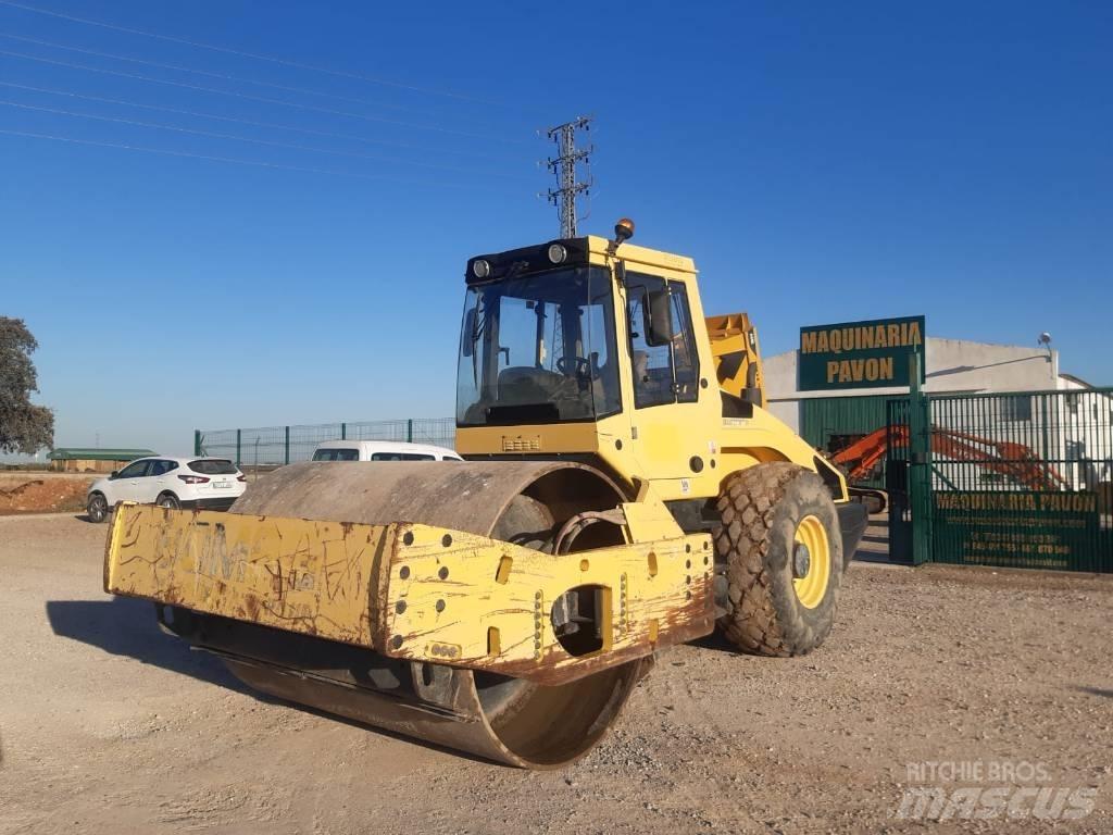 Bomag BW 216 D-4 Talajtömörítő gépek