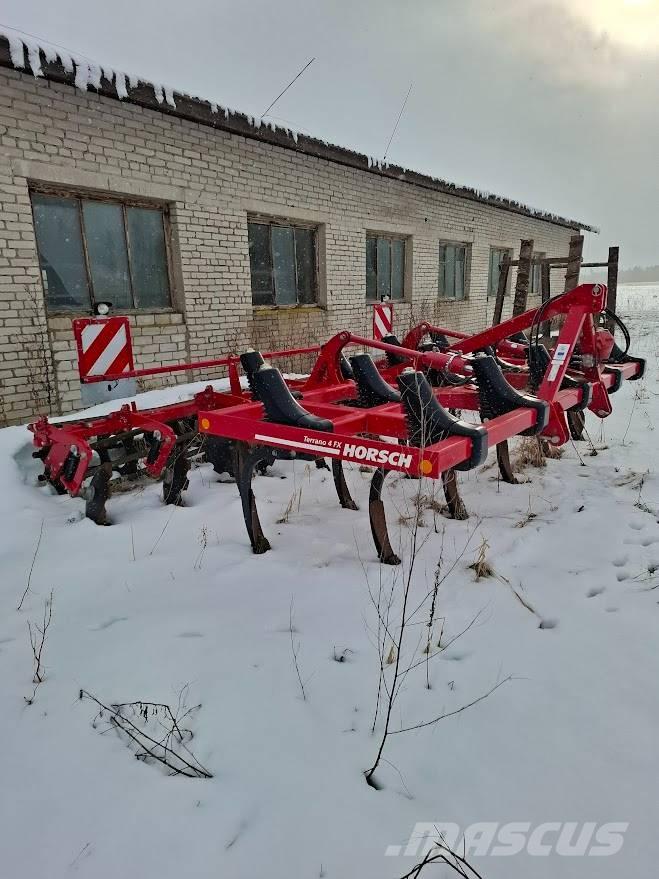 Horsch Terrano 4 FX Talajlazító ekék