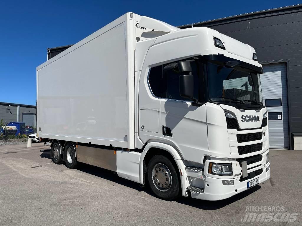 Scania R590 Dobozos teherautók