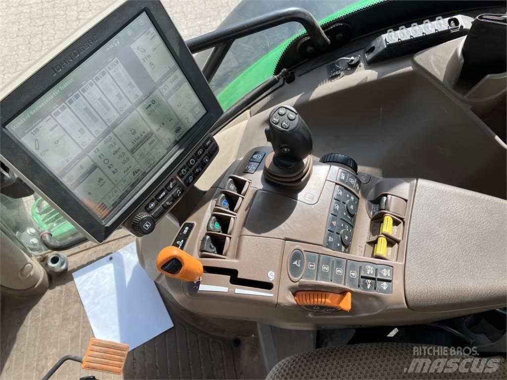 John Deere 6215 R Traktorok