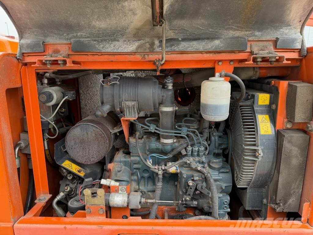 Hitachi HX 140 B-2 Teleszkópos emelők