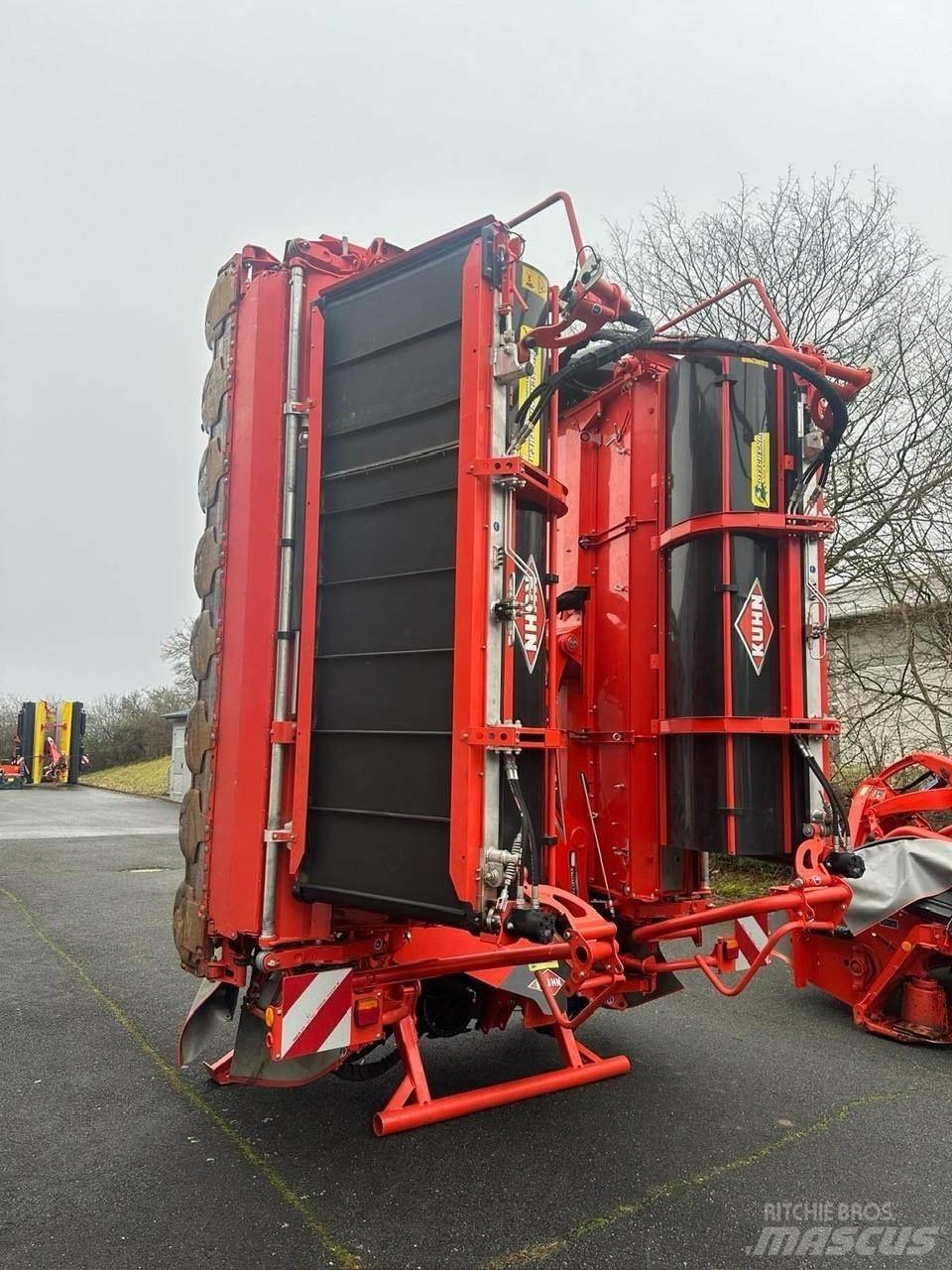 Kuhn FC 9330 D-RA Kaszák