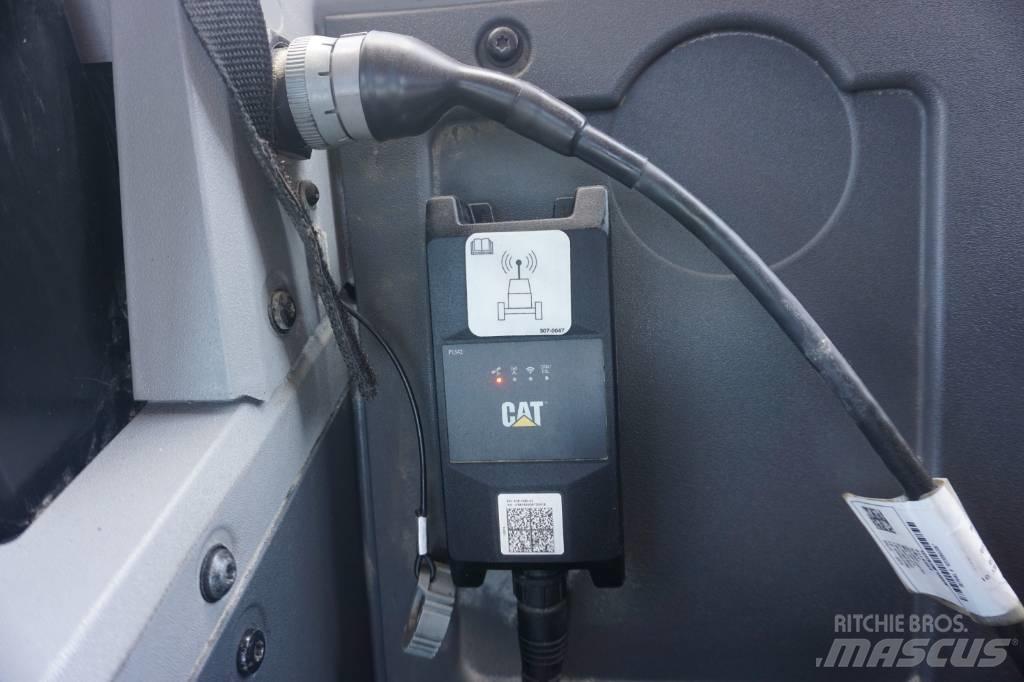 CAT 972 K Gumikerekes homlokrakodók