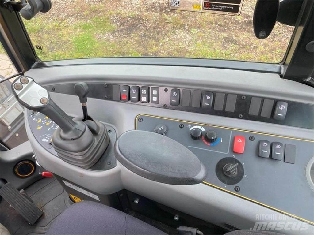 JCB 406 AGRI Gumikerekes homlokrakodók