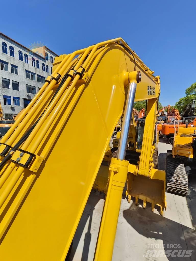 Komatsu PC 220-8 Lánctalpas kotrók