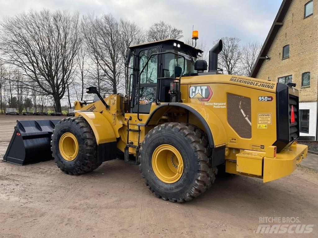 CAT 950 GC Gumikerekes homlokrakodók