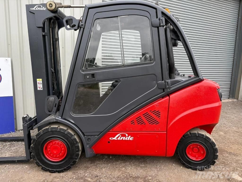 Linde H 30 D Dízel targoncák