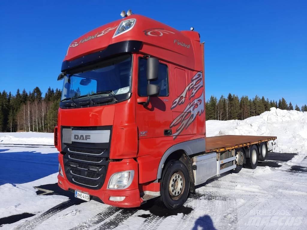 DAF XF460 Platós / Ponyvás teherautók