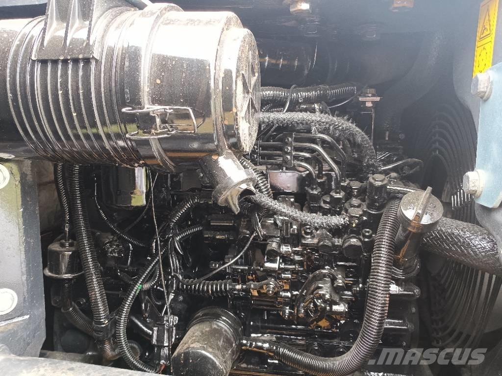 Komatsu PC 40 Lánctalpas kotrók