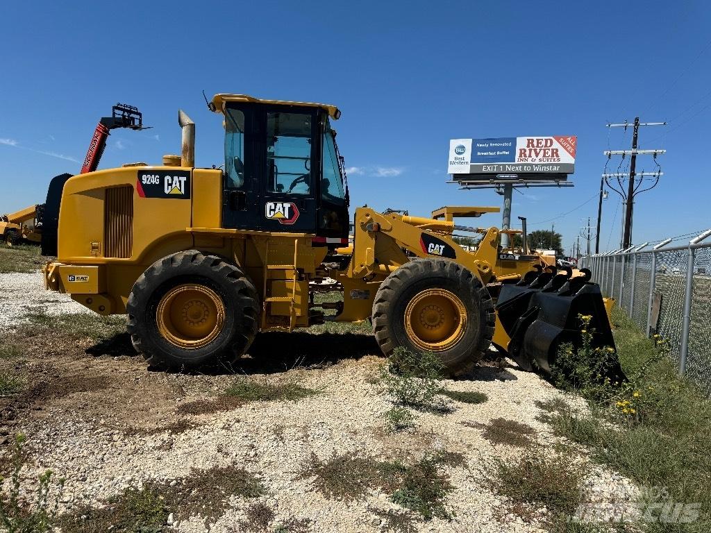 CAT 924 G Gumikerekes homlokrakodók