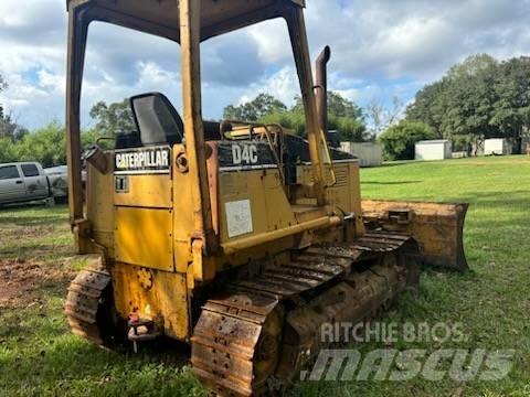 CAT D 4 C lánctalpas dózerek