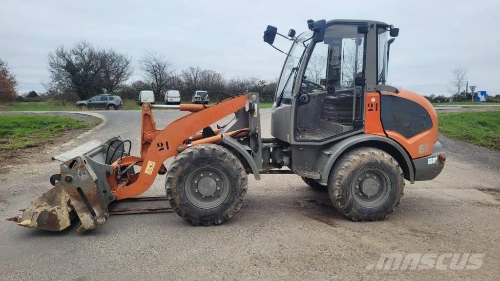 Atlas AR 60 Gumikerekes homlokrakodók