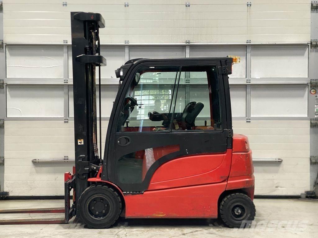 Hyster J3.0XN Elektromos targoncák