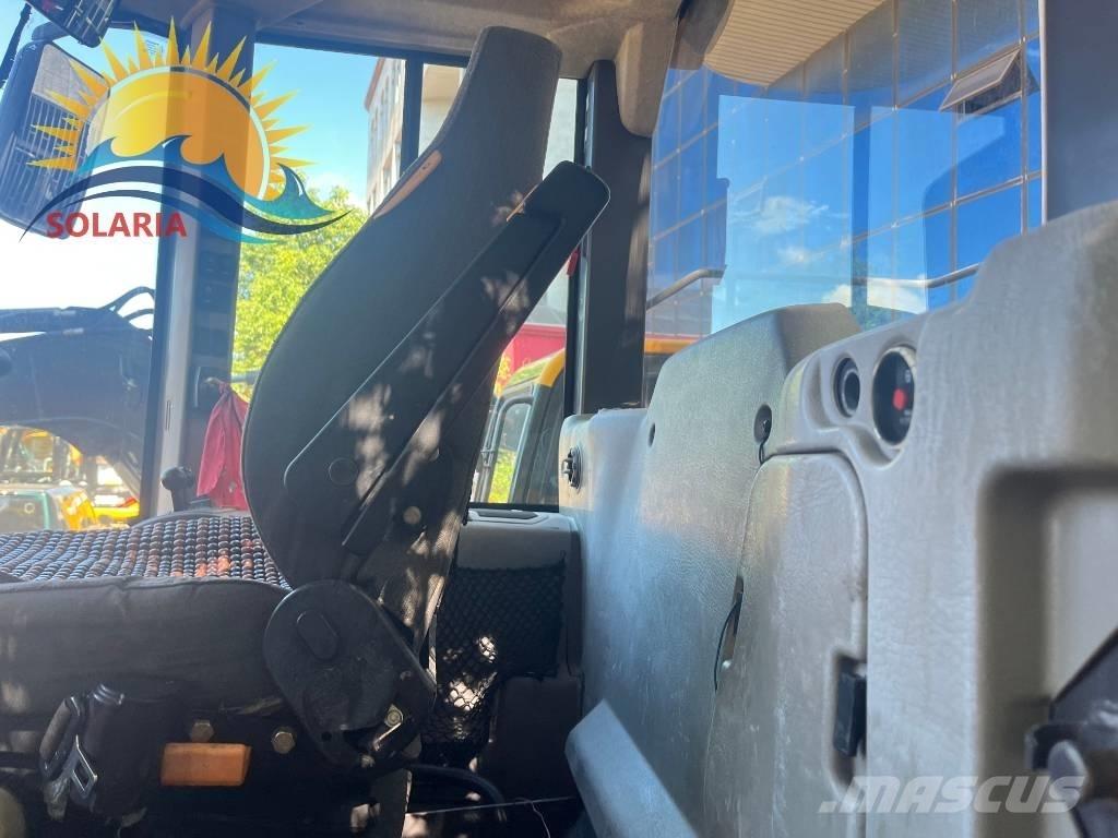 Volvo L 120 F Gumikerekes homlokrakodók