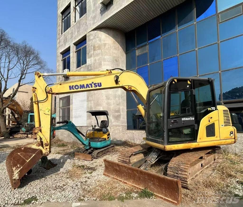 Komatsu PC70 Lánctalpas kotrók