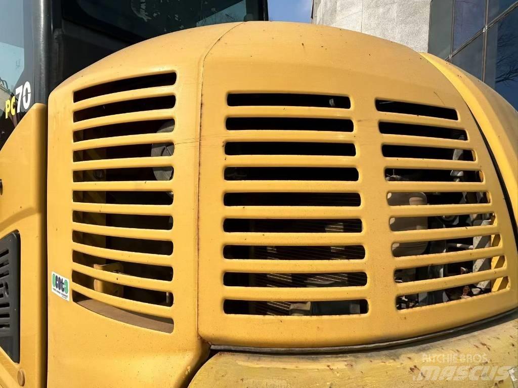 Komatsu PC70 Lánctalpas kotrók