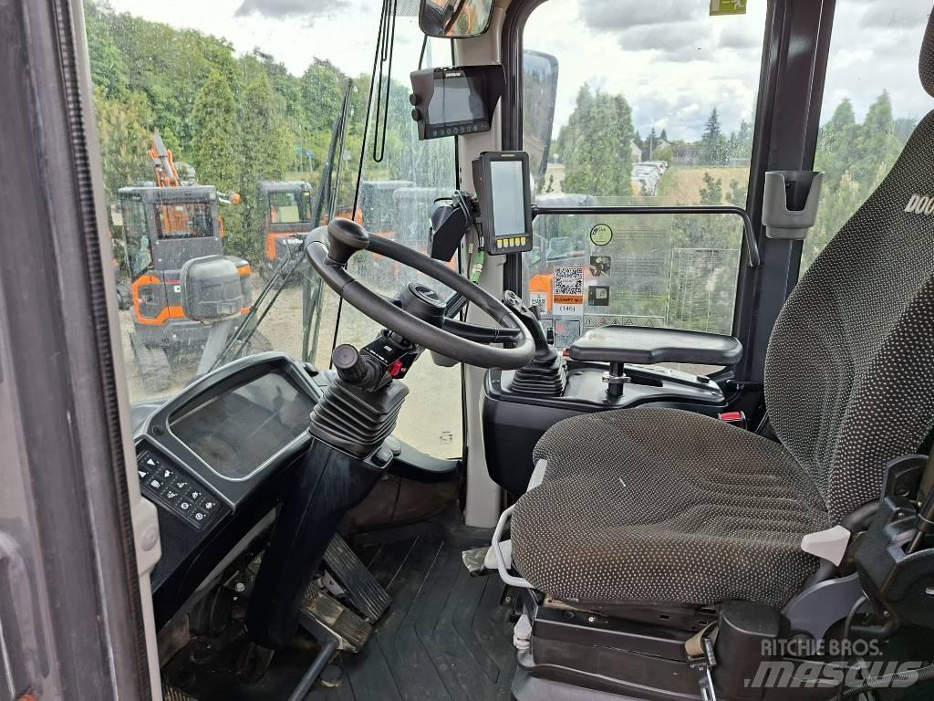 Doosan DL 420-5 Gumikerekes homlokrakodók