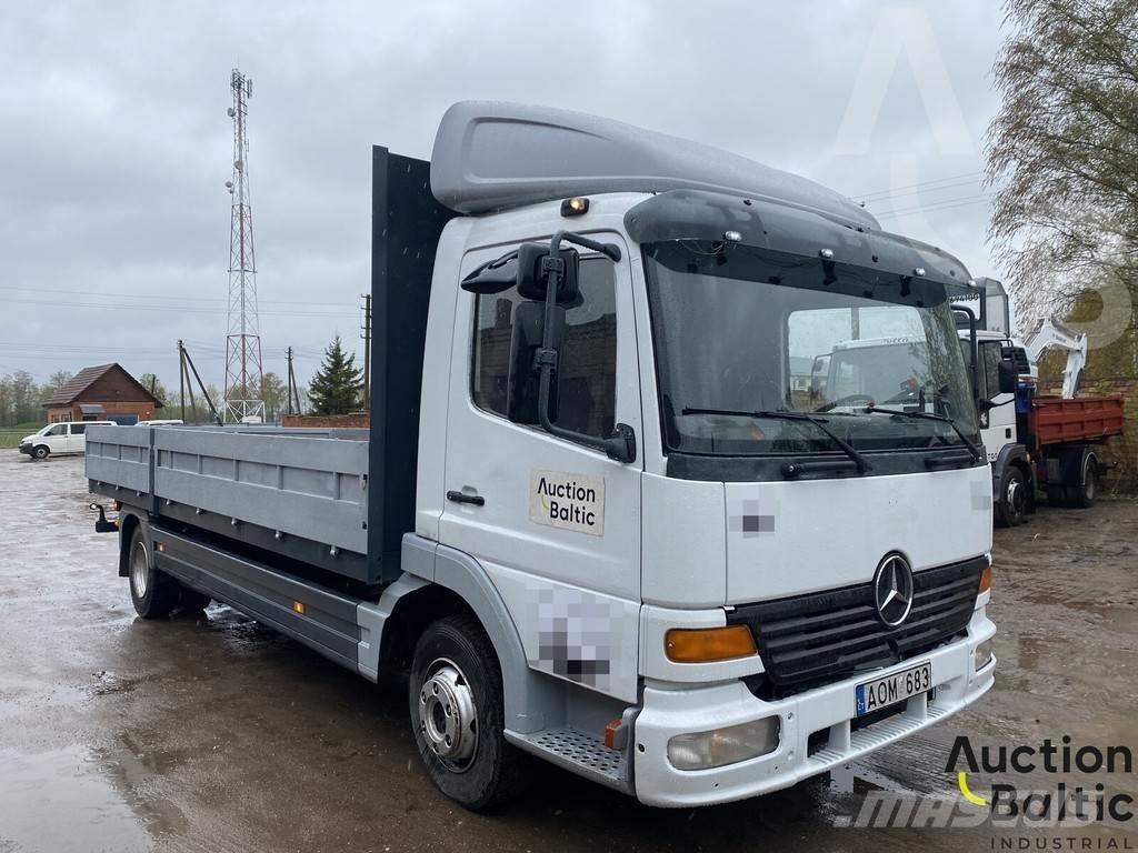 Mercedes-Benz 815 Platós / Ponyvás teherautók